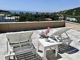 Akhdar Apartments