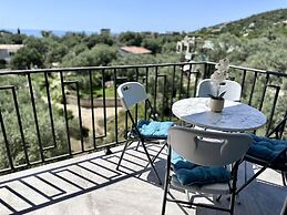 Akhdar Apartments