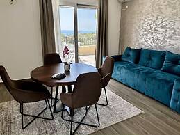 Akhdar Apartments