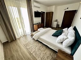 Akhdar Apartments