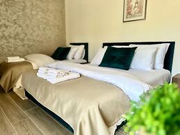 Akhdar Apartments