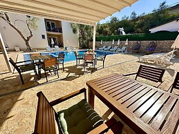 Akhdar Apartments