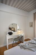 Stay Chic Athens