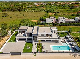 Villa Neo