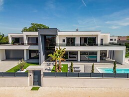 Villa Neo