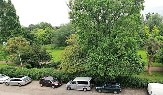 Rowcroft Lodge