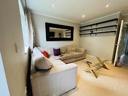 Charming 3-bed House in Levenshulme, Manchester