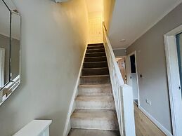 Charming 3-bed House in Levenshulme, Manchester