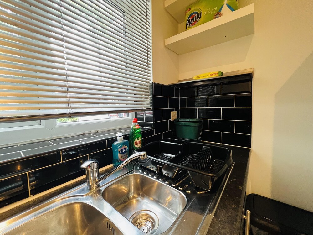 Charming 3-bed House in Levenshulme, Manchester