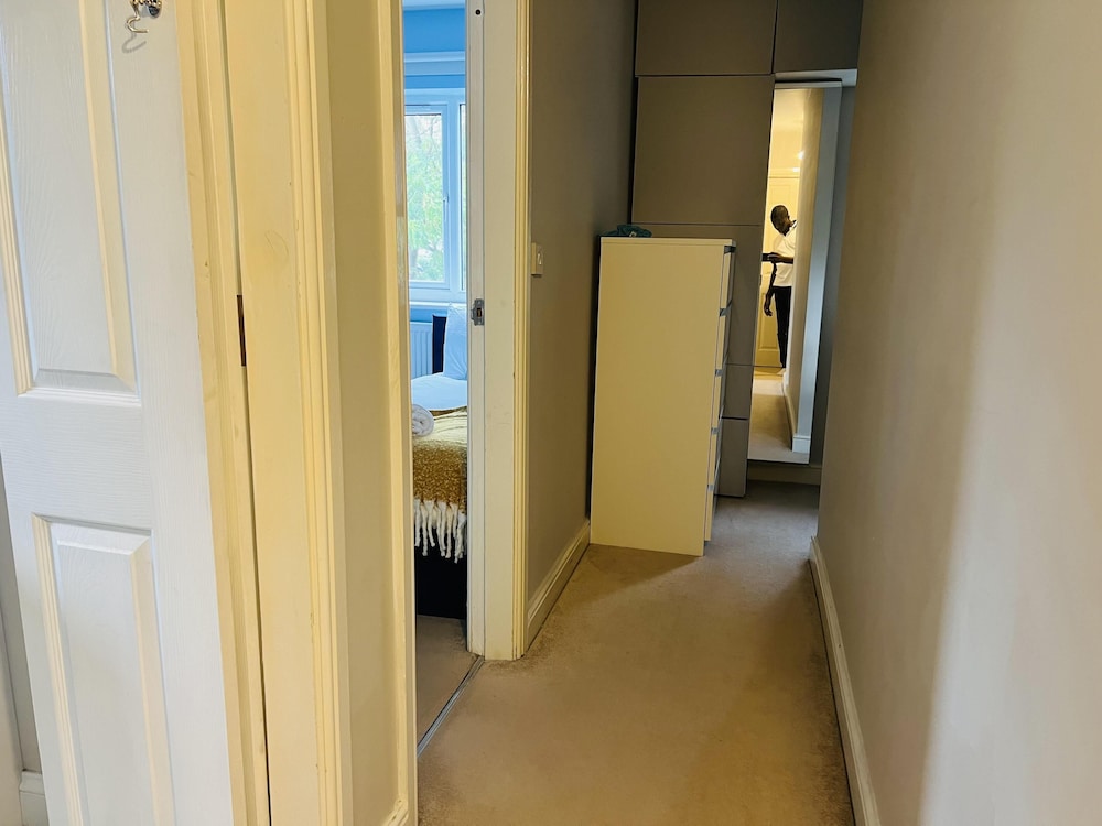Charming 3-bed House in Levenshulme, Manchester