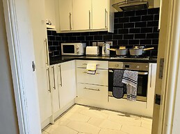 Charming 3-bed House in Levenshulme, Manchester