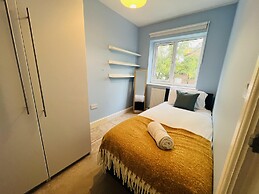 Charming 3-bed House in Levenshulme, Manchester