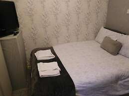 Iona Hotel