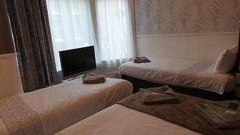 Iona Hotel