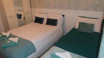 Iona Hotel