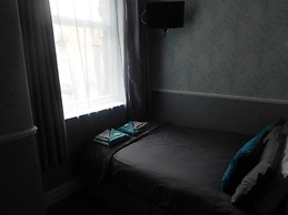 Iona Hotel