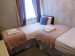 Iona Hotel
