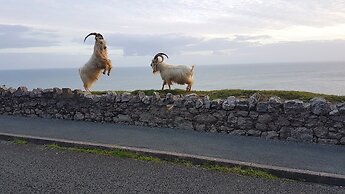 Min y Don Llandudno