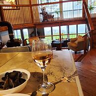 The Cliffside Inn