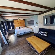 The Cliffside Inn
