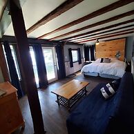 The Cliffside Inn