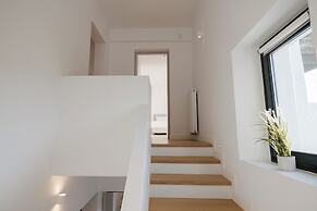 Santorini Vinery House