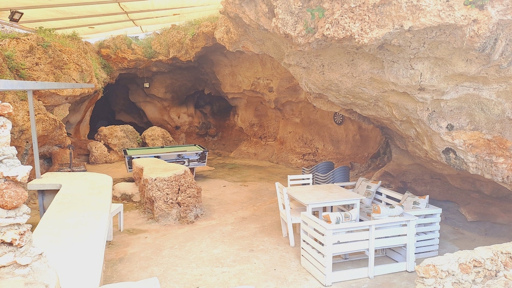 Cave Diani Studio Apartments