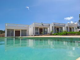 Cave Diani Studio Apartments