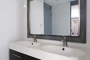 Brisa Marina 2BDR Pool Parking Beachside
