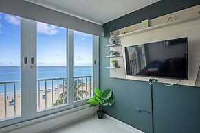 Marina Beach 2 Bd Oceanfront Pool Parking