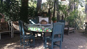 Dark Green House - Chacras de Coria