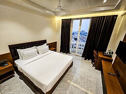 Hotel S Crown Somnath