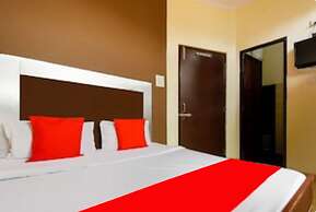 Goroomgo Blessing Inn Jalandhar