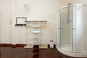 2B Cozy Hostel