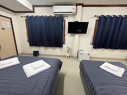 2B Cozy Hostel