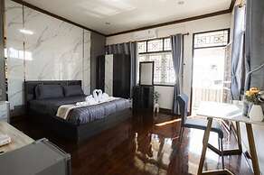 2B Cozy Hostel
