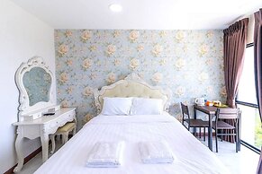 arunsakhon luxury condo