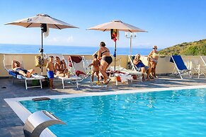 BLOOM Tropea