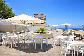 BLOOM Tropea