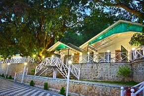 MGM Whispering Wind's Yelagiri