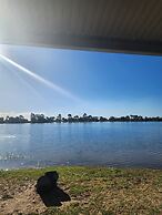 Lakeside Holiday Park