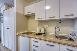 Jantar Apartments