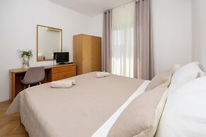 Double bed Room With Private Bathroom and Balcony
