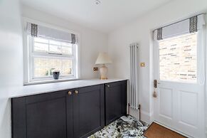 Modern & Stylish House in Deptford