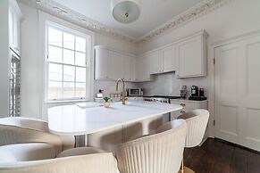 Modern & Stylish House in Deptford