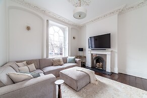 Modern & Stylish House in Deptford