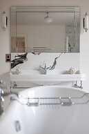 Modern & Stylish House in Deptford
