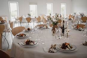 Sct Knudsborg, Brenderup 58-beds, on the Beach