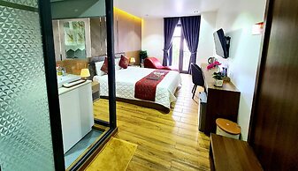 Thu Le Hotel