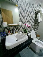 Thu Le Hotel